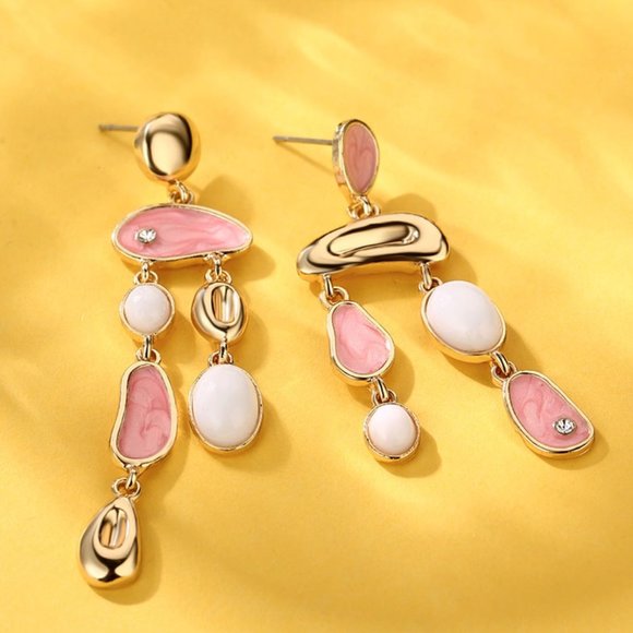 NEW Lady Baroque Freshwater Pearl Drop Earrings - Picture 2 of 3